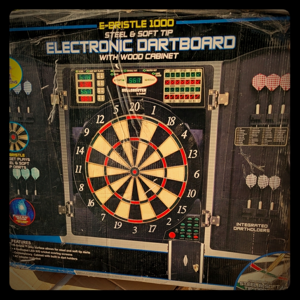 Bullshooter E-Bristle 1000 LED Electronic Dartboar